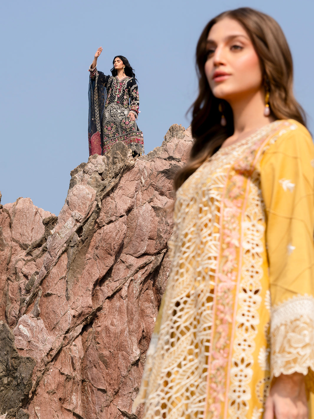 Mahnur | Sirena Luxury Lawn 25 | Dahlia - Official Mahnur stockist in UK - Sakeena London