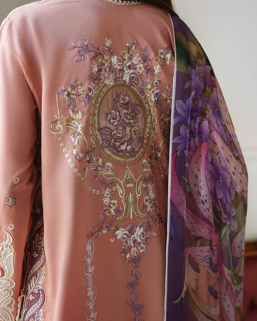 Mushq | Amoi Luxury Lawn | Daisy Chain