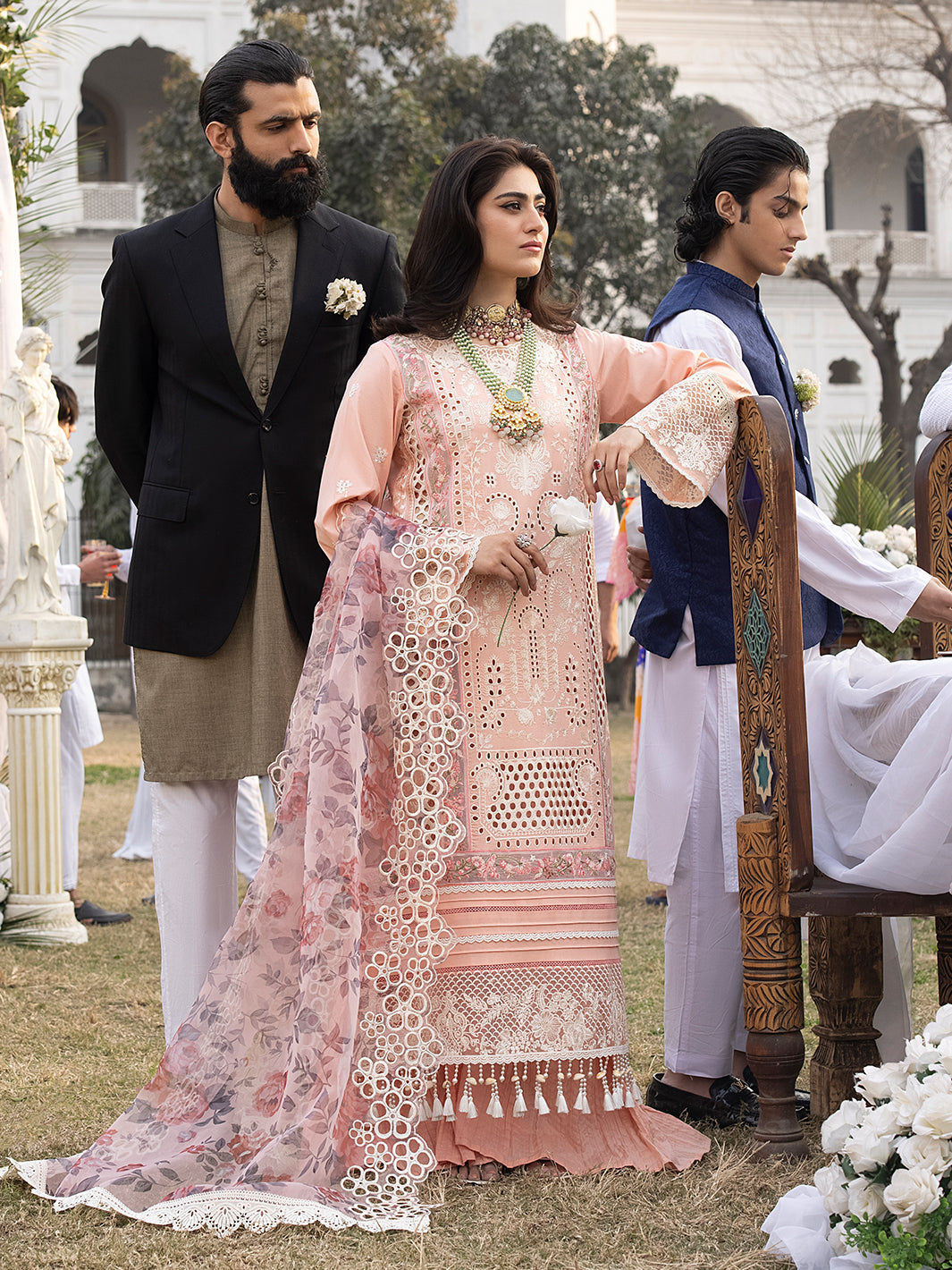 Mahnur | Mahrukh Luxury Lawn 24 | DAISY - Official Mahnur stockist in UK - Sakeena London