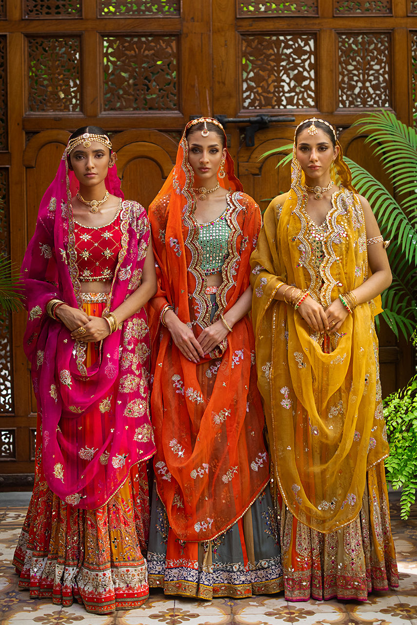 Deepak Perwani | Jaipur Heritage Wedding Wear | Ktd4089 - Official Deepak Perwani stockist in UK - Sakeena London