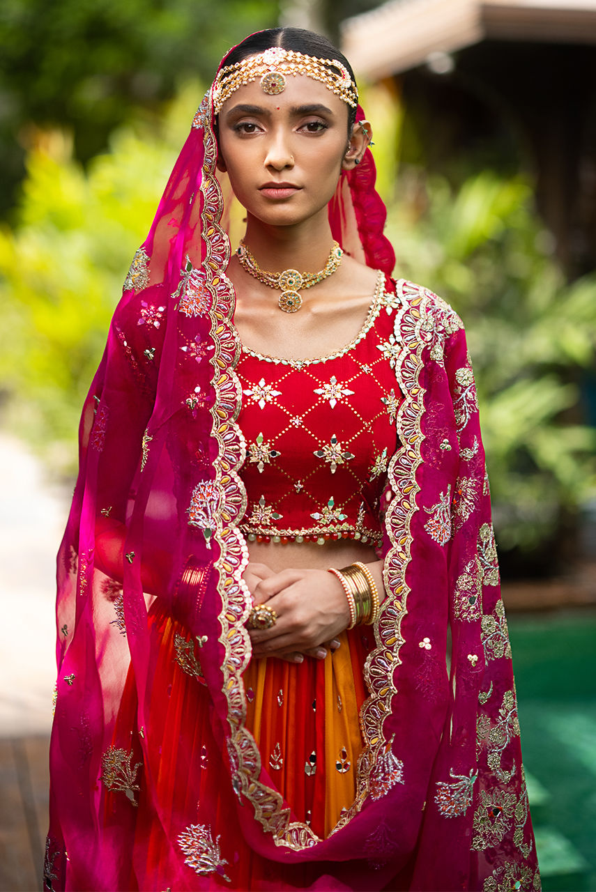 Deepak Perwani | Jaipur Heritage Wedding Wear | Ktd4088 - Official Deepak Perwani stockist in UK - Sakeena London