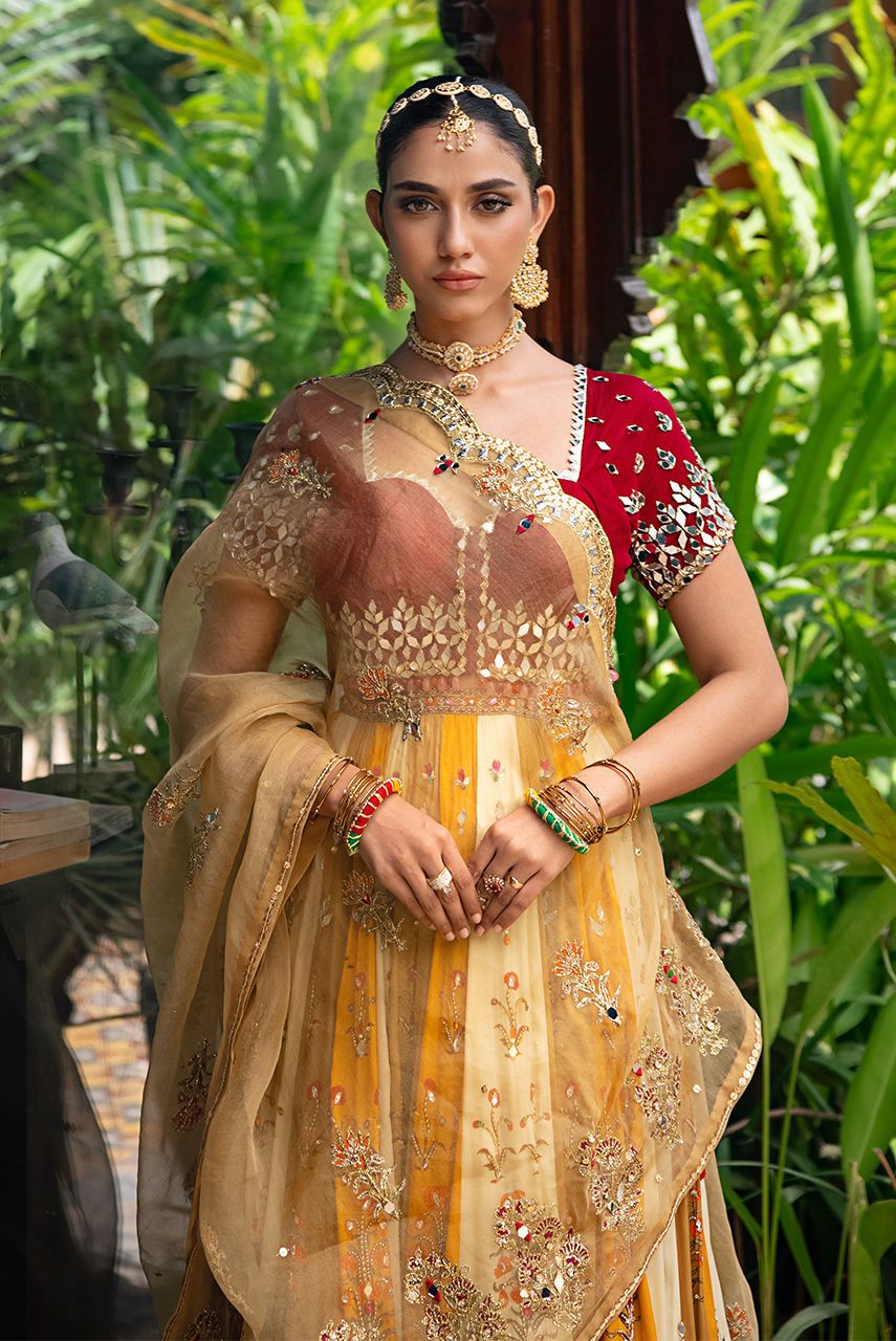 Deepak Perwani | Jaipur Heritage Wedding Wear | Ktd4091 - Official Deepak Perwani stockist in UK - Sakeena London