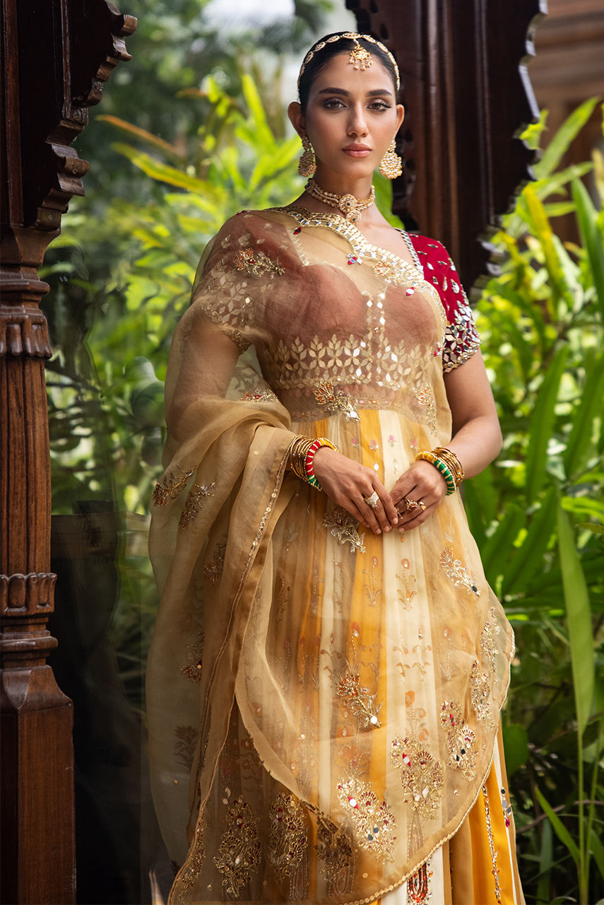 Deepak Perwani | Jaipur Heritage Wedding Wear | Ktd4091 - Official Deepak Perwani stockist in UK - Sakeena London