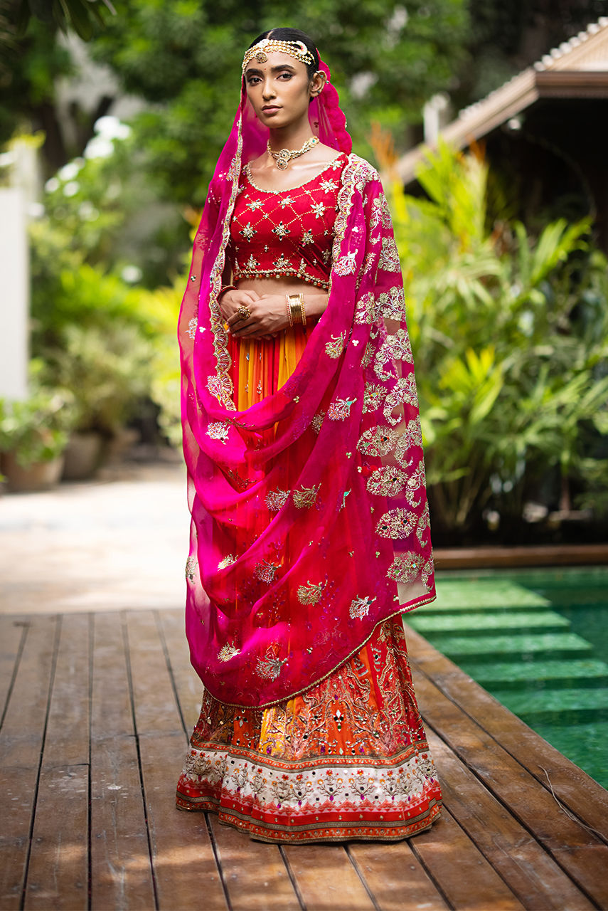 Deepak Perwani | Jaipur Heritage Wedding Wear | Ktd4088 - Official Deepak Perwani stockist in UK - Sakeena London