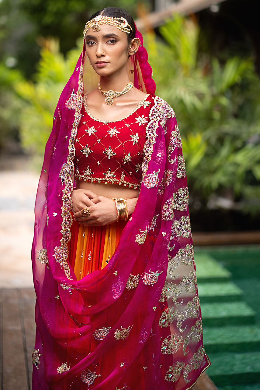 Deepak Perwani | Jaipur Heritage Wedding Wear | Ktd4088 - Official Deepak Perwani stockist in UK - Sakeena London