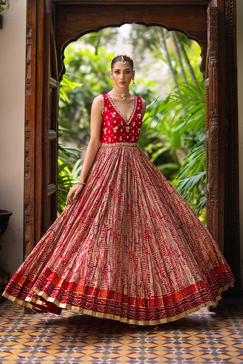 Deepak Perwani | Jaipur Heritage Wedding Wear | Ktd4120 - Official Deepak Perwani stockist in UK - Sakeena London