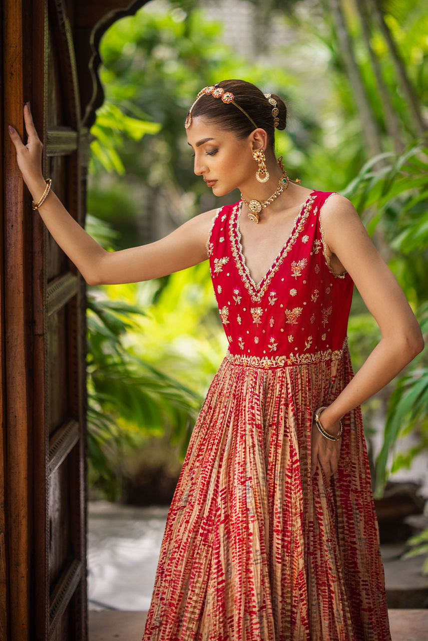 Deepak Perwani | Jaipur Heritage Wedding Wear | Ktd4120 - Official Deepak Perwani stockist in UK - Sakeena London