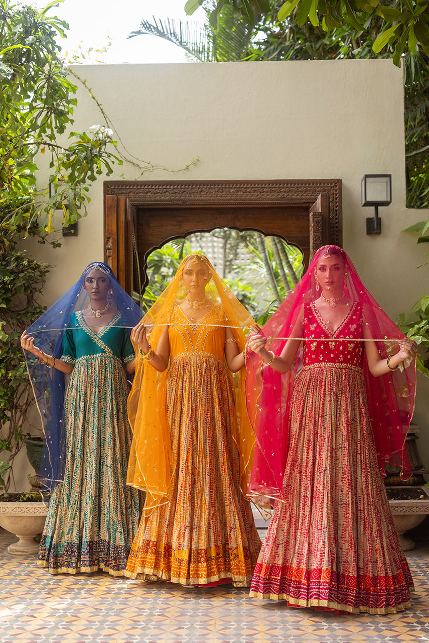 Deepak Perwani | Jaipur Heritage Wedding Wear | Ktd4118 - Official Deepak Perwani stockist in UK - Sakeena London
