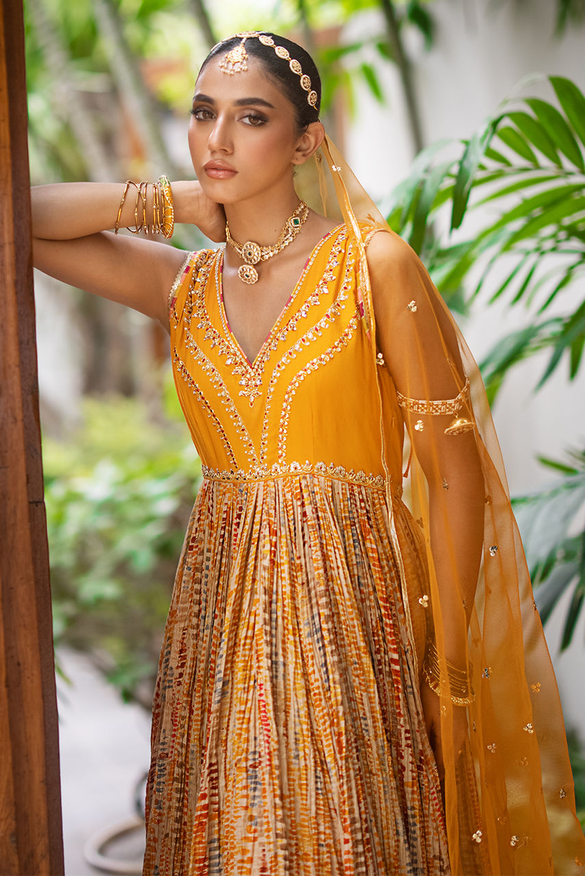 Deepak Perwani | Jaipur Heritage Wedding Wear | Ktd4118 - Official Deepak Perwani stockist in UK - Sakeena London