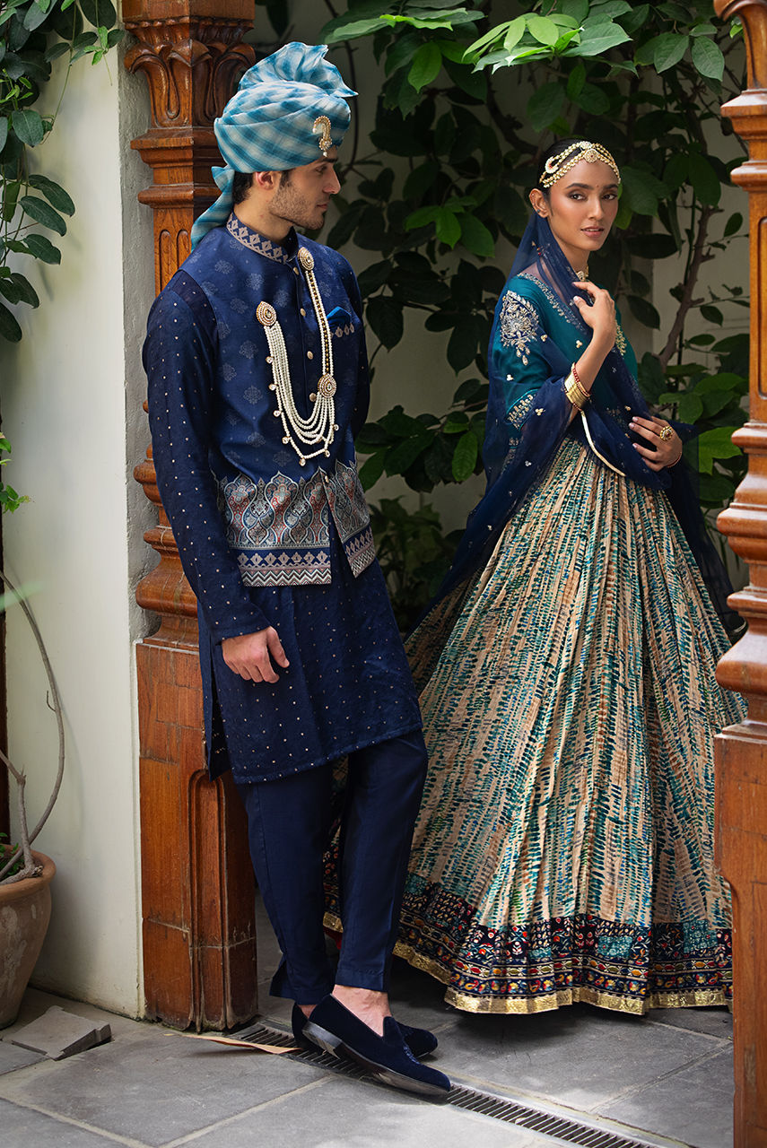 Deepak Perwani | Jaipur Heritage Wedding Wear | Ktd4119 - Official Deepak Perwani stockist in UK - Sakeena London