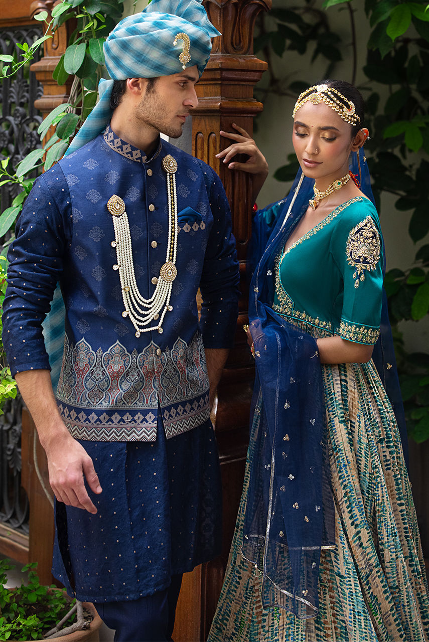 Deepak Perwani | Jaipur Heritage Wedding Wear | Ktd4119 - Official Deepak Perwani stockist in UK - Sakeena London