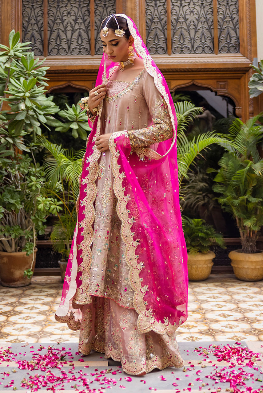 Deepak Perwani | Jaipur Heritage Wedding Wear | Ktd4082 - Official Deepak Perwani stockist in UK - Sakeena London