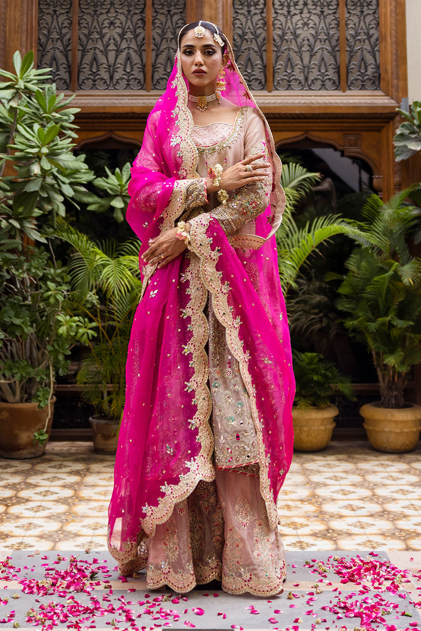 Deepak Perwani | Jaipur Heritage Wedding Wear | Ktd4082 - Official Deepak Perwani stockist in UK - Sakeena London