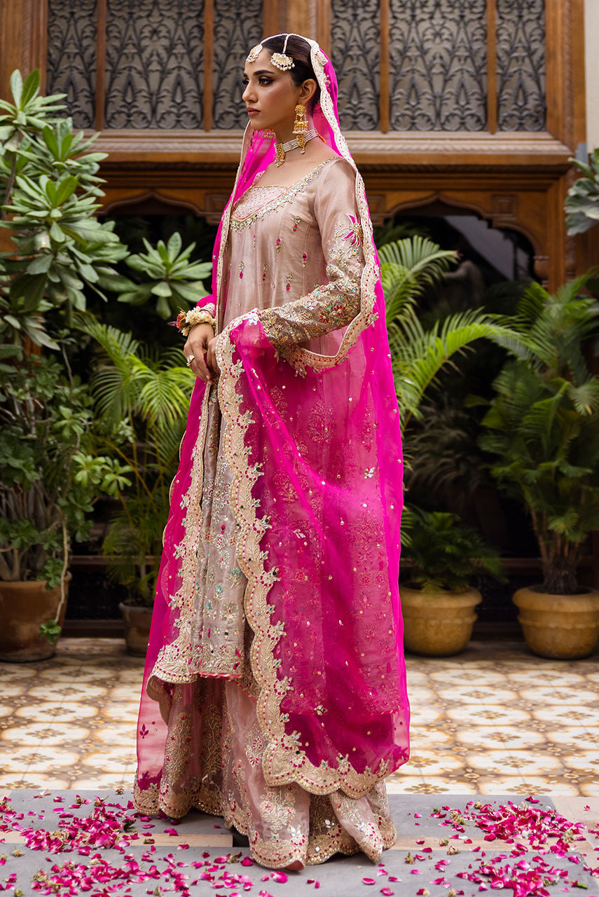 Deepak Perwani | Jaipur Heritage Wedding Wear | Ktd4082 - Official Deepak Perwani stockist in UK - Sakeena London