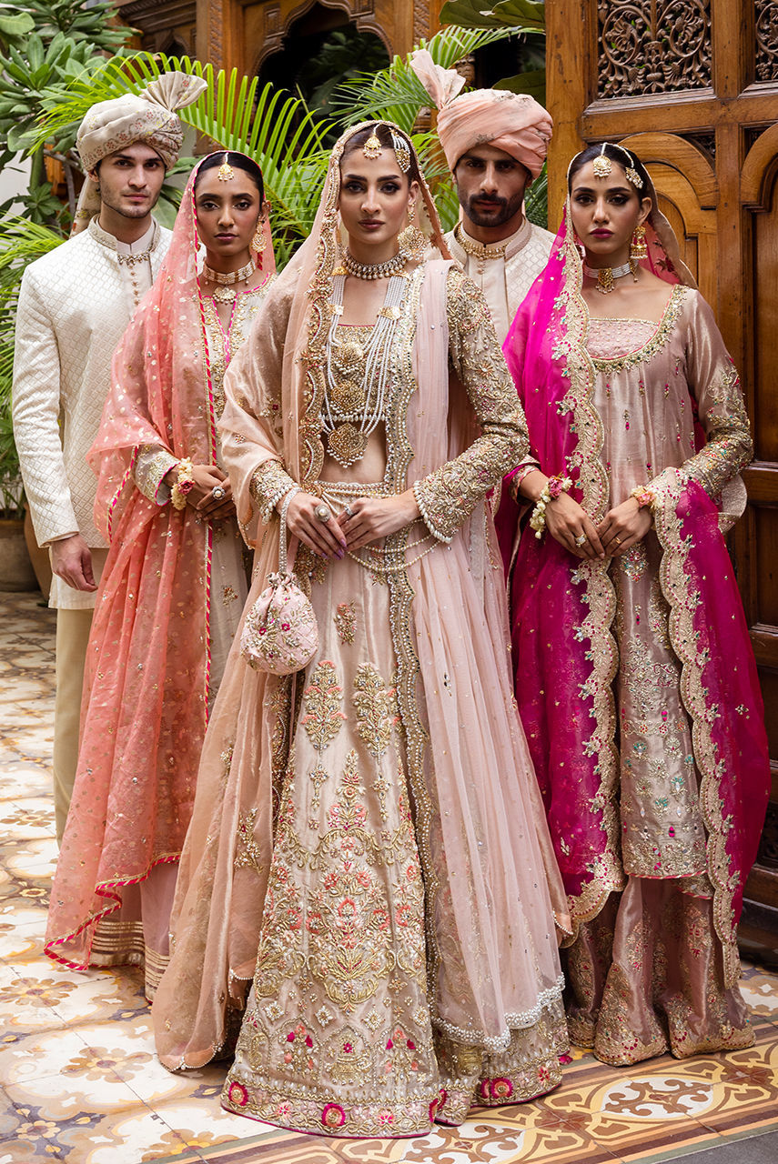 Deepak Perwani | Jaipur Heritage Wedding Wear | Ktd4111 - Official Deepak Perwani stockist in UK - Sakeena London