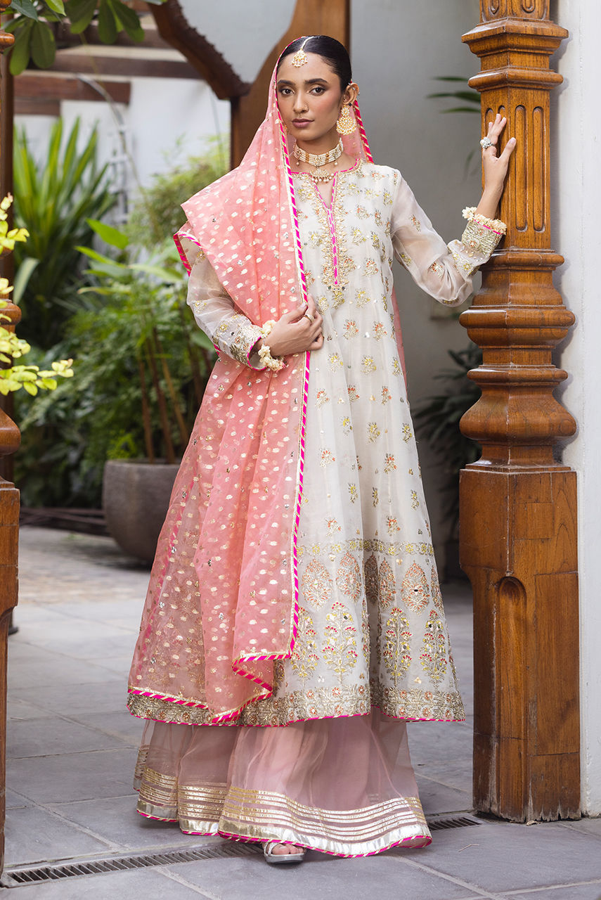 Deepak Perwani | Jaipur Heritage Wedding Wear | Ktd4111 - Official Deepak Perwani stockist in UK - Sakeena London