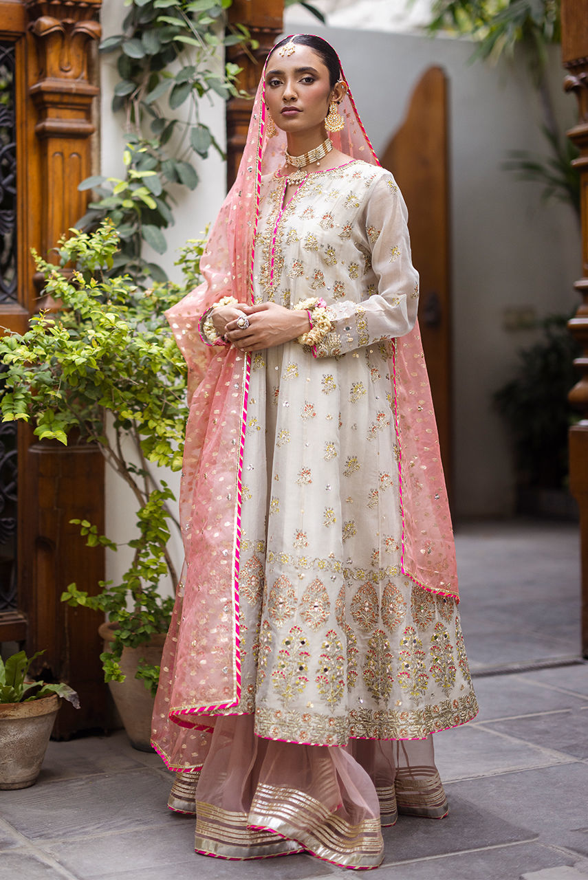 Deepak Perwani | Jaipur Heritage Wedding Wear | Ktd4111 - Official Deepak Perwani stockist in UK - Sakeena London