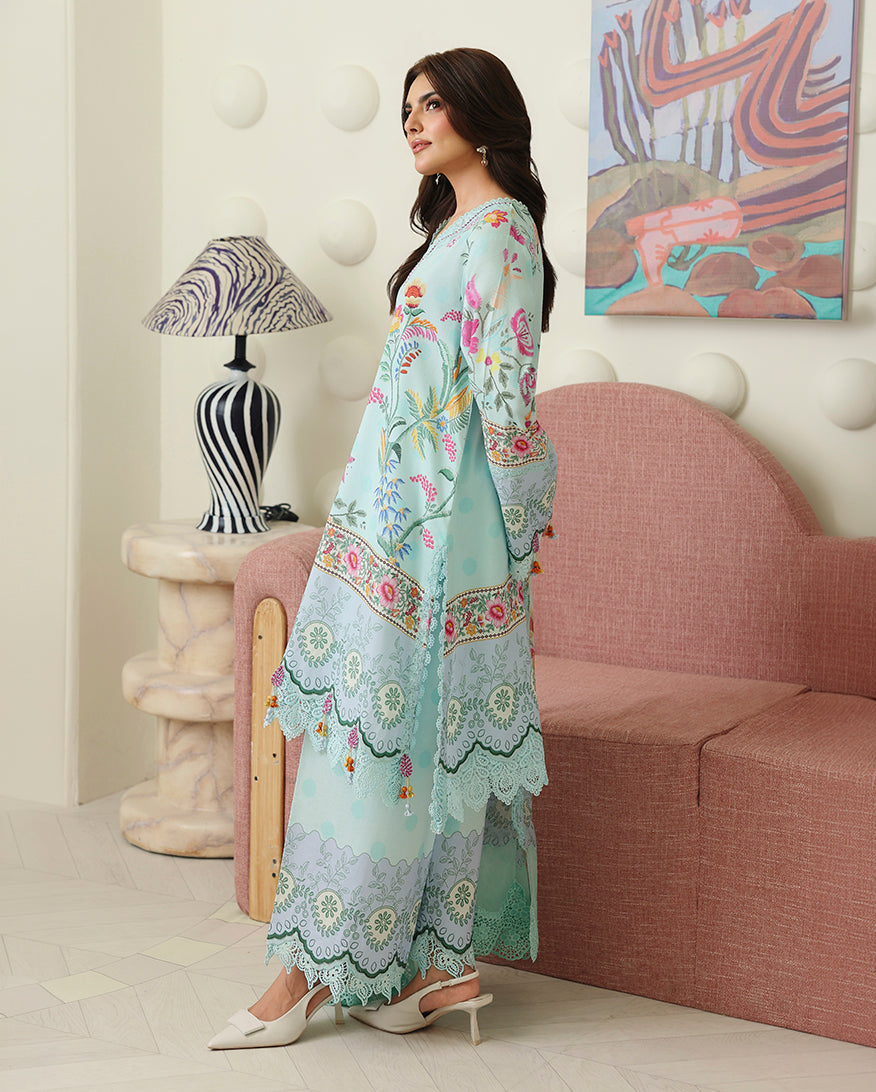 Roheenaz | Petals in Print | Delft Bloom