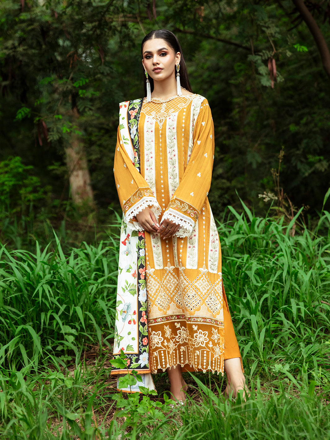 Mahnur | Hazel Winter 24 | ELYSE - Official Mahnur stockist in UK - Sakeena London
