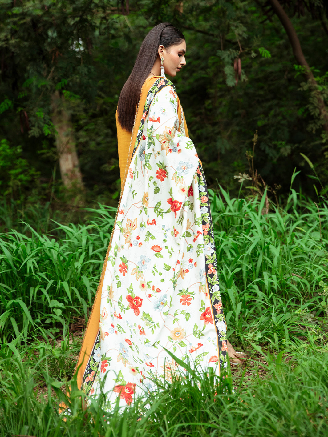 Mahnur | Hazel Winter 24 | ELYSE - Official Mahnur stockist in UK - Sakeena London