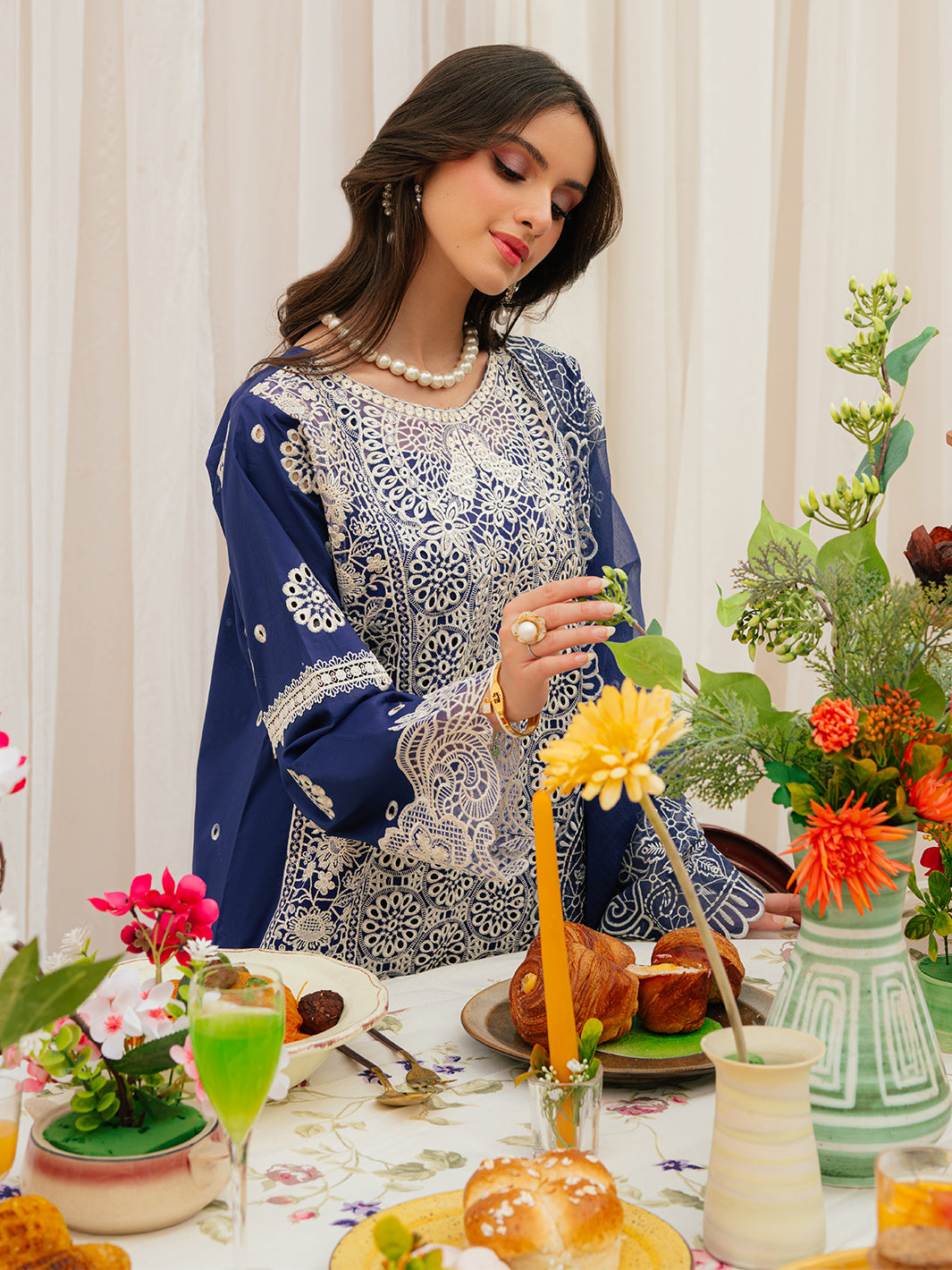 Mahnur | Allenura Luxury Lawn 24 | ELYSIUM - Official Mahnur stockist in UK - Sakeena London