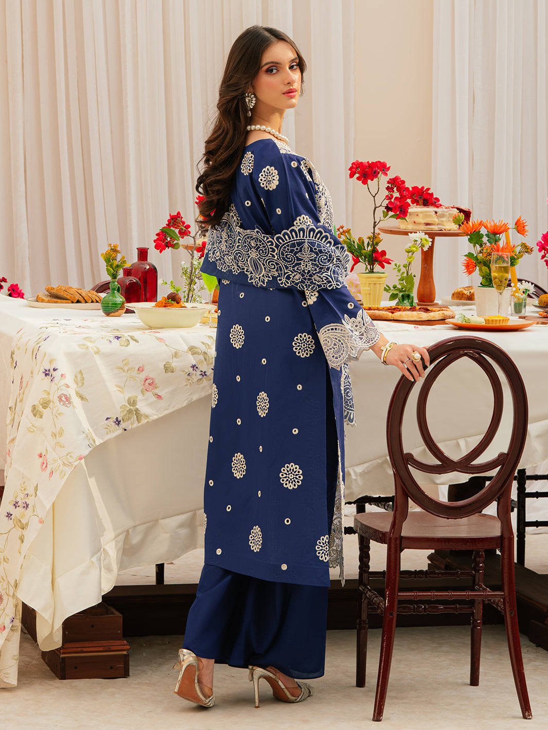 Mahnur | Allenura Luxury Lawn 24 | ELYSIUM - Official Mahnur stockist in UK - Sakeena London