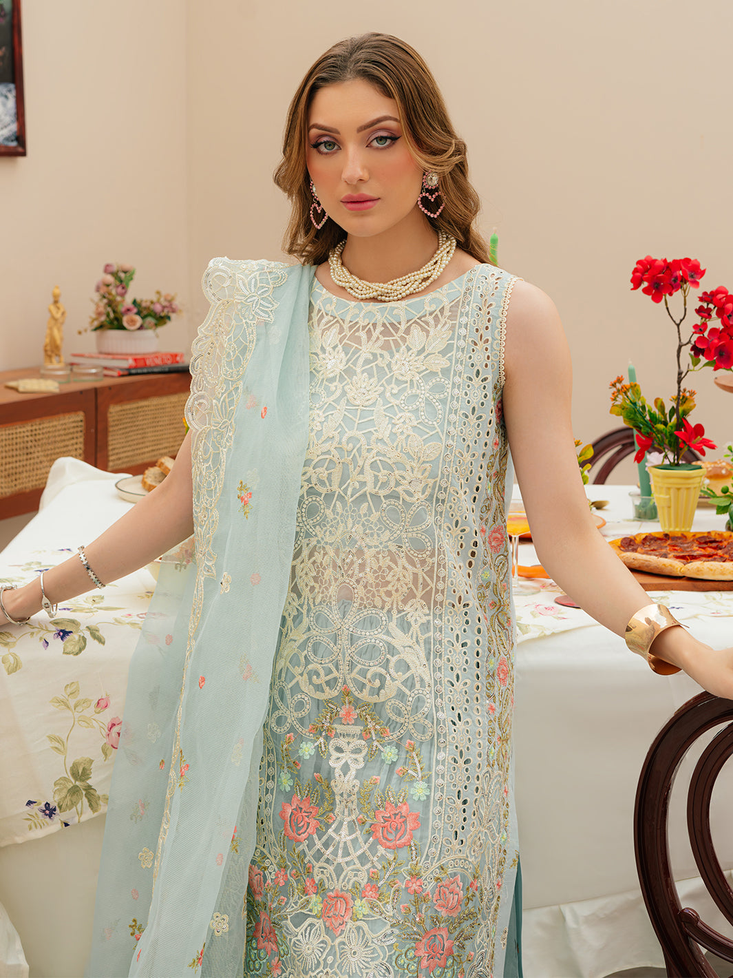 Mahnur | Allenura Luxury Lawn 24 | ELYSSA - Official Mahnur stockist in UK - Sakeena London