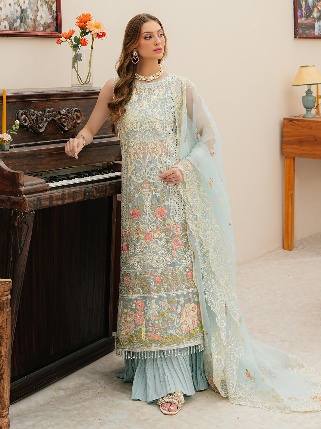Mahnur | Allenura Luxury Lawn 24 | ELYSSA - Official Mahnur stockist in UK - Sakeena London