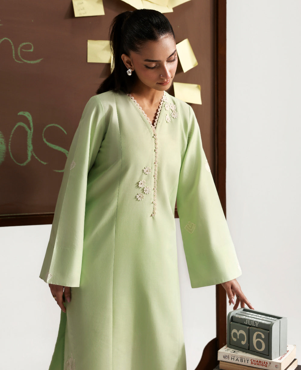 Republic Womenswear | Essentials Pre Fall | Amelle - Official Republic Womenswear stockist in UK - Sakeena London