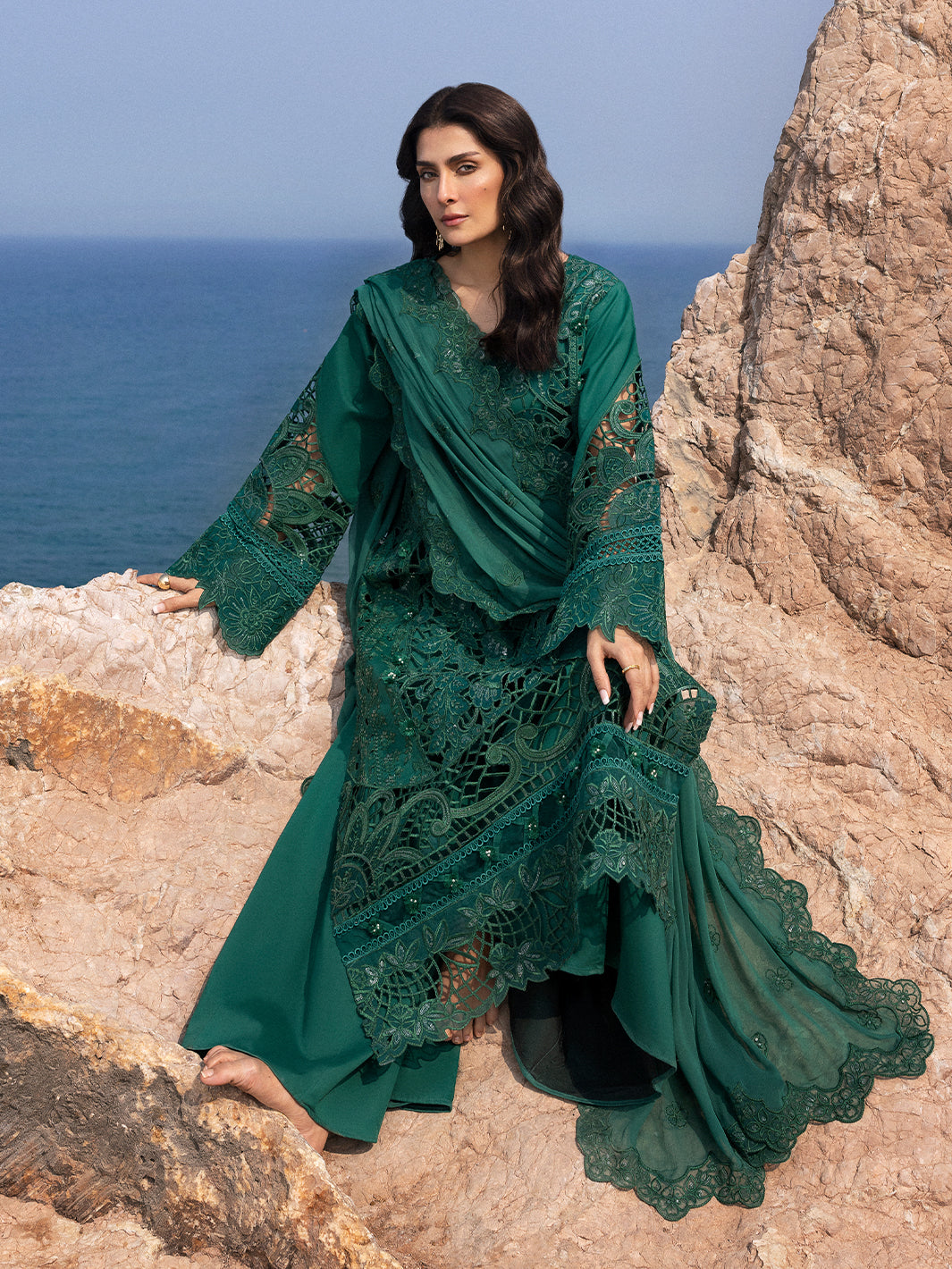 Mahnur | Sirena Luxury Lawn 25 | Eirene - Official Mahnur stockist in UK - Sakeena London