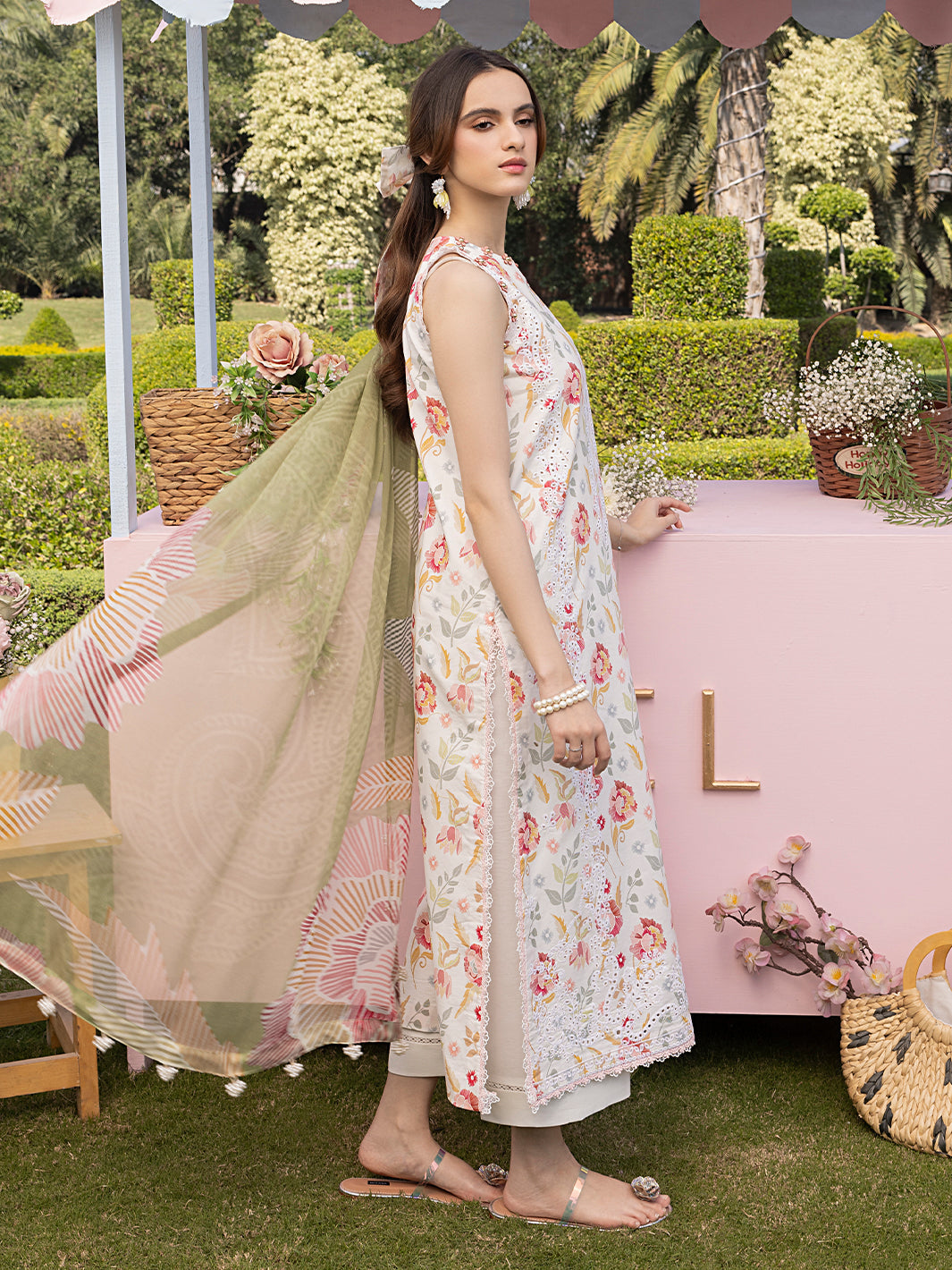 Izel | Oh Spring Lawn 25 | ELOWEN - Official Izel stockist in UK - Sakeena London