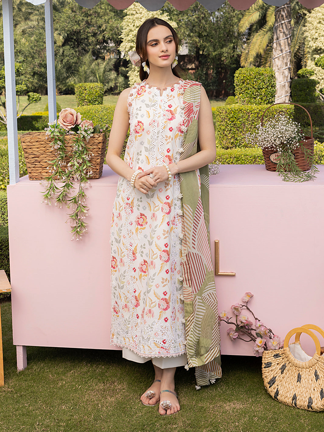 Izel | Oh Spring Lawn 25 | ELOWEN - Official Izel stockist in UK - Sakeena London
