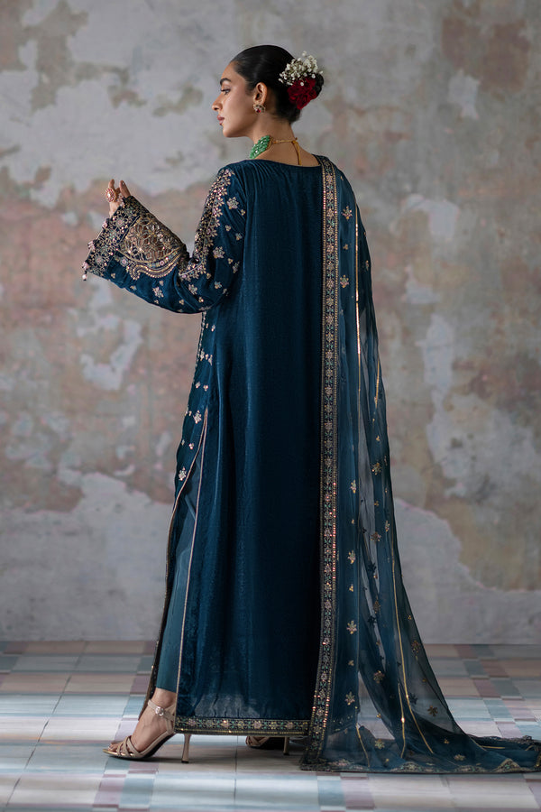 Emaan Adeel | Saanjh Velvet Collection 24 | Meher - Official Emaan Adeel stockist in UK - Sakeena London