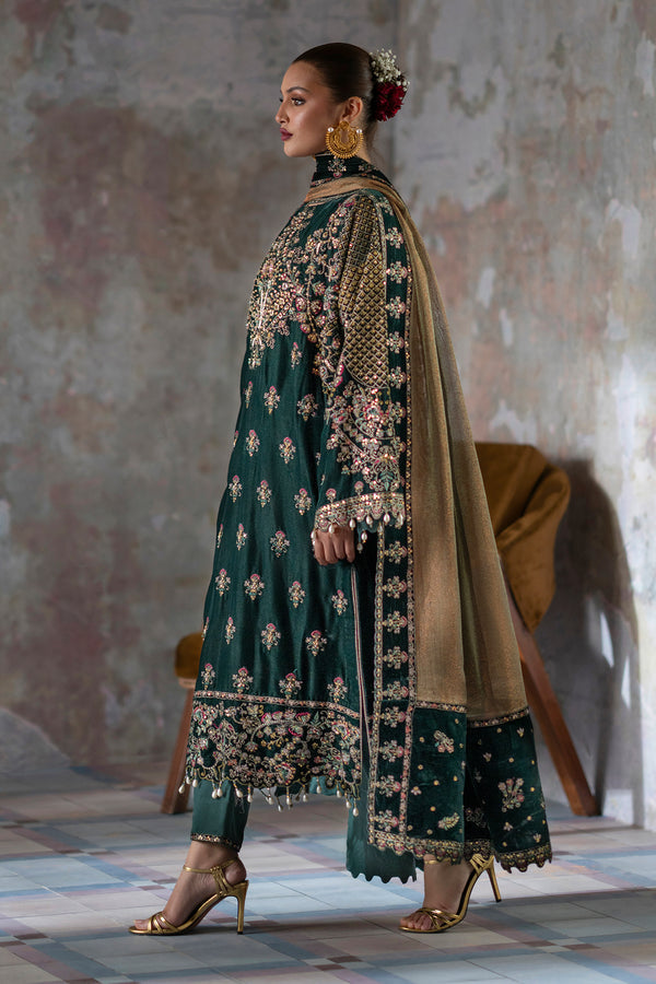 Emaan Adeel | Saanjh Velvet Collection 24 | Nisha - Official Emaan Adeel stockist in UK - Sakeena London