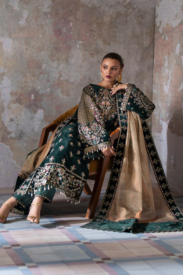 Emaan Adeel | Saanjh Velvet Collection 24 | Nisha - Official Emaan Adeel stockist in UK - Sakeena London