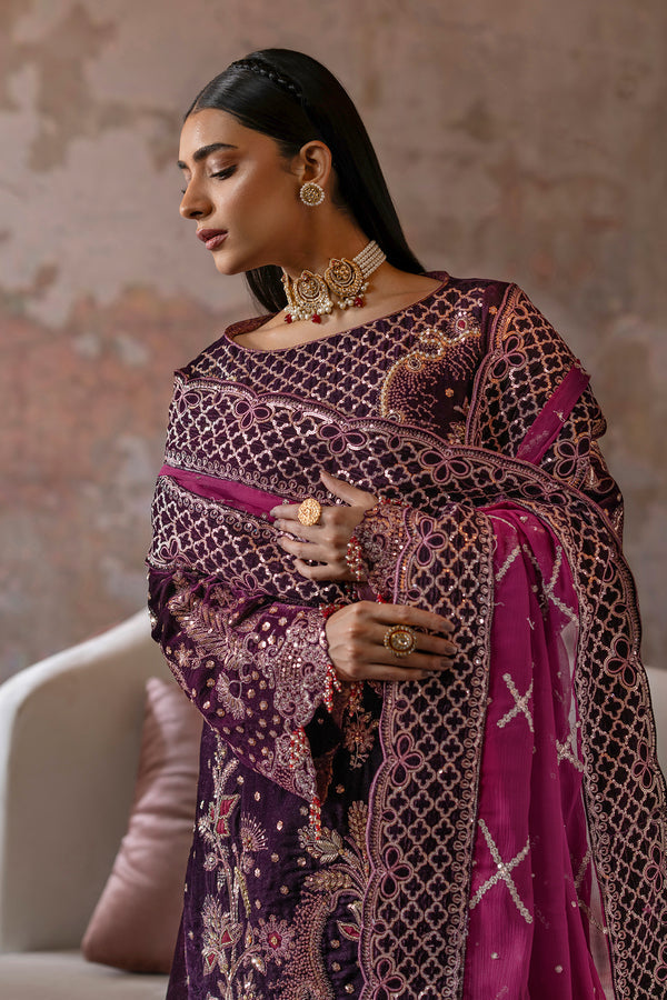 Emaan Adeel | Saanjh Velvet Collection 24 | Anika - Official Emaan Adeel stockist in UK - Sakeena London