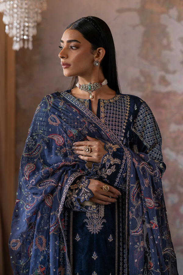Emaan Adeel | Saanjh Velvet Collection 24 | Roshni - Official Emaan Adeel stockist in UK - Sakeena London