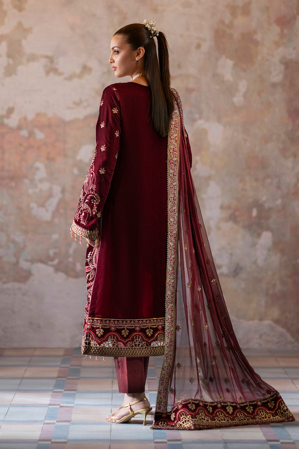 Emaan Adeel | Saanjh Velvet Collection 24 | Tara - Official Emaan Adeel stockist in UK - Sakeena London