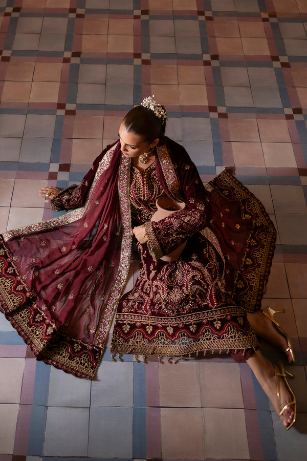 Emaan Adeel | Saanjh Velvet Collection 24 | Tara - Official Emaan Adeel stockist in UK - Sakeena London