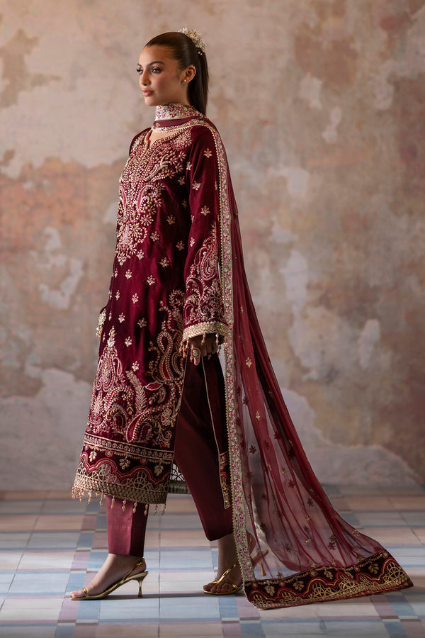 Emaan Adeel | Saanjh Velvet Collection 24 | Tara - Official Emaan Adeel stockist in UK - Sakeena London