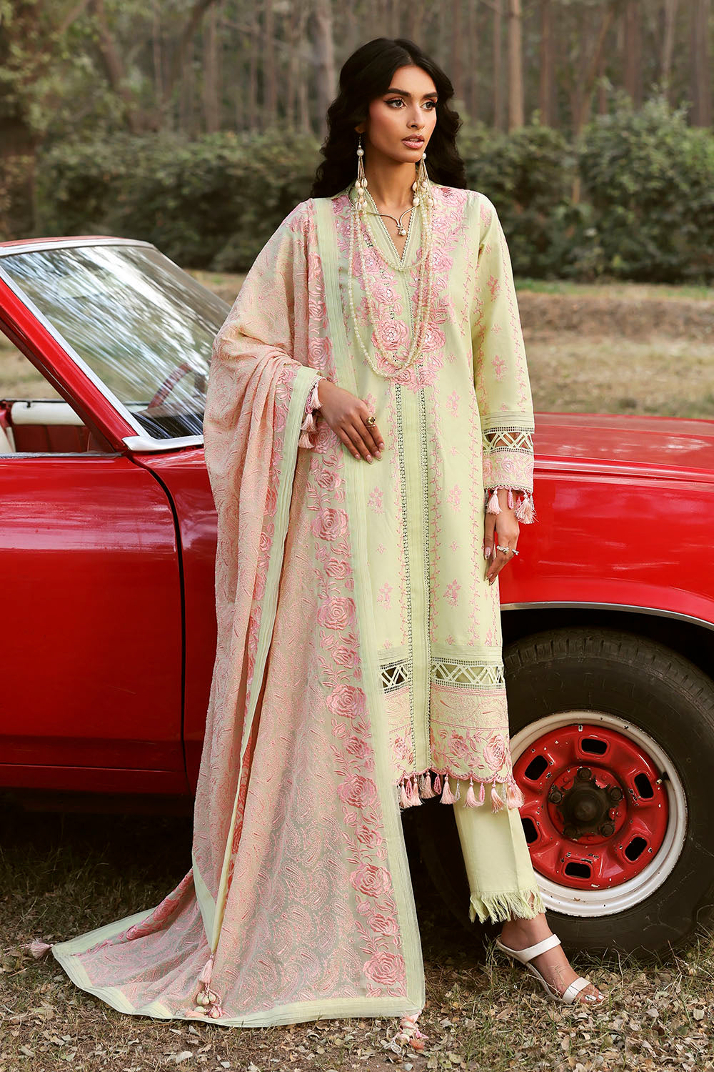 Gul Ahmed | Luxury Lawn 26 | PM-62016