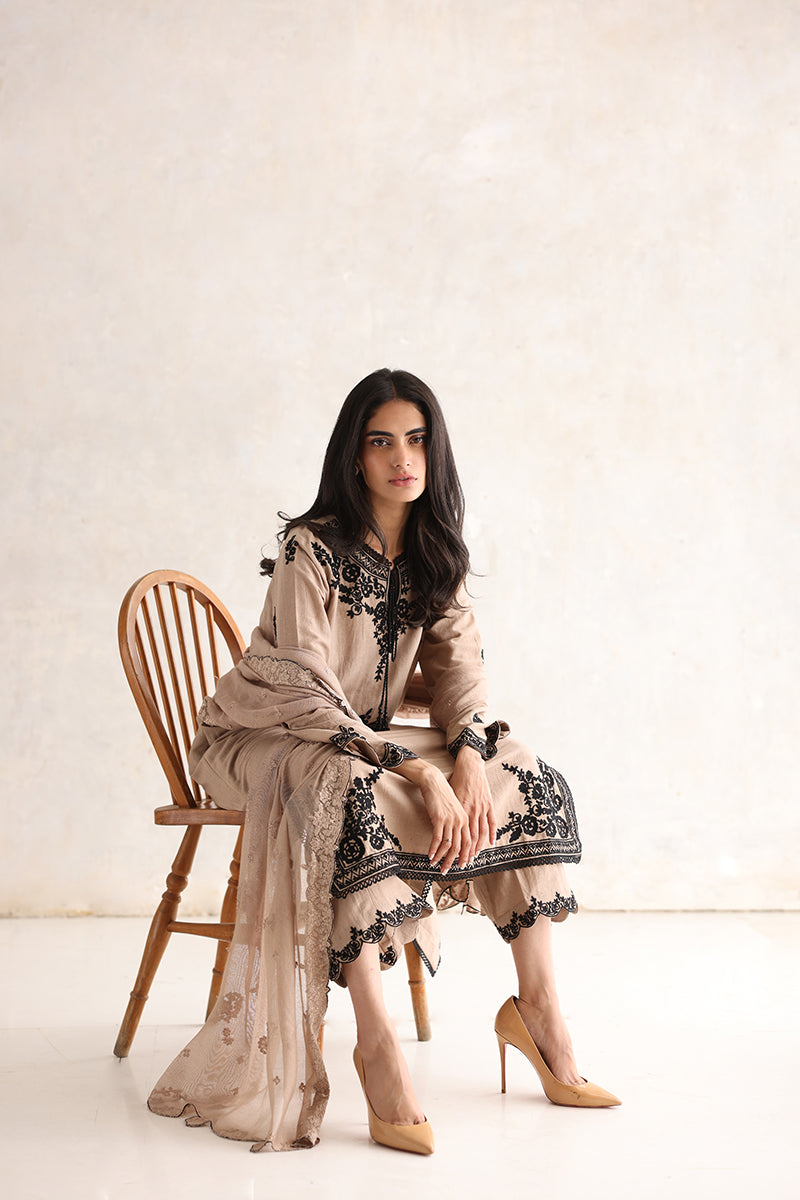 Sana Abbas | Luxury Pret | Emira - Official Sana Abbas stockist in UK - Sakeena London