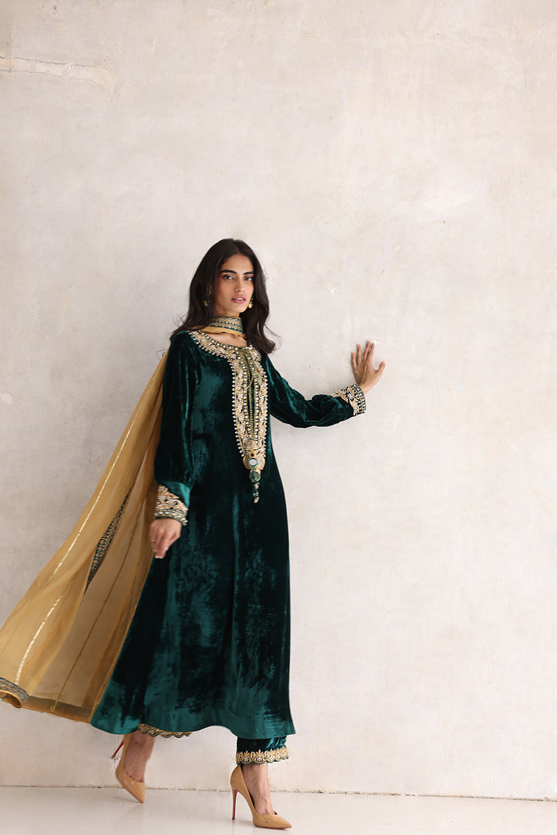 Sana Abbas | Velvet Formals | ESRA - Official Sana Abbas stockist in UK - Sakeena London