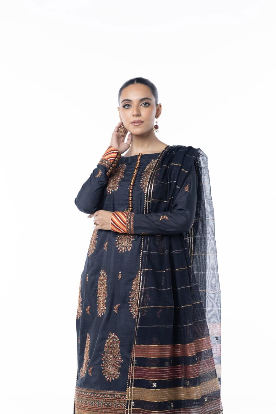 Al Karam | Winter 24 | F3-16E-24 - Official Alkaram stockist in UK - Sakeena London