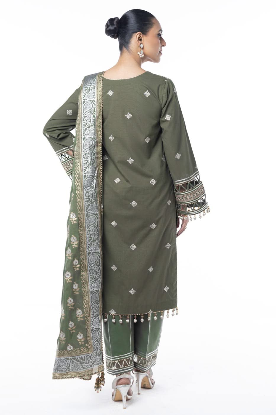 Al Karam | Winter 24 | F3-19F-24 - Official Alkaram stockist in UK - Sakeena London