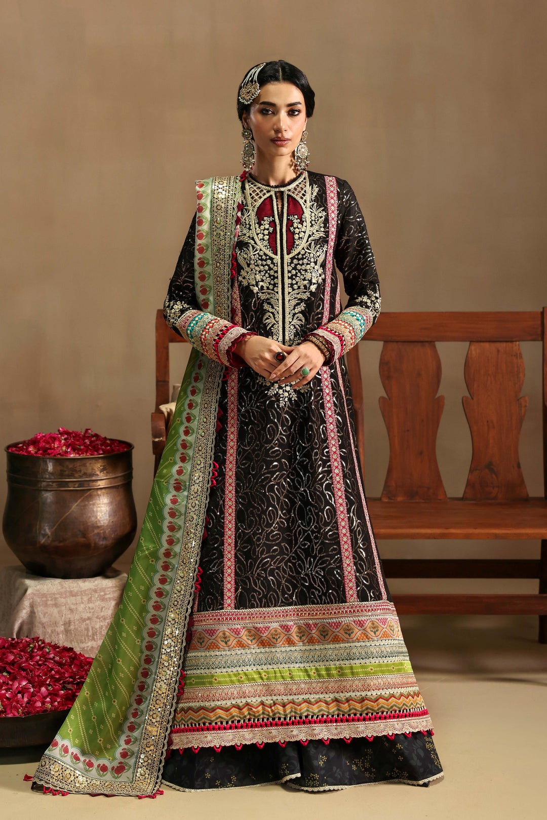 Sable Vogue | Festive 25 | FC-06-25 - Official Sable Vogue stockist in UK - Sakeena London