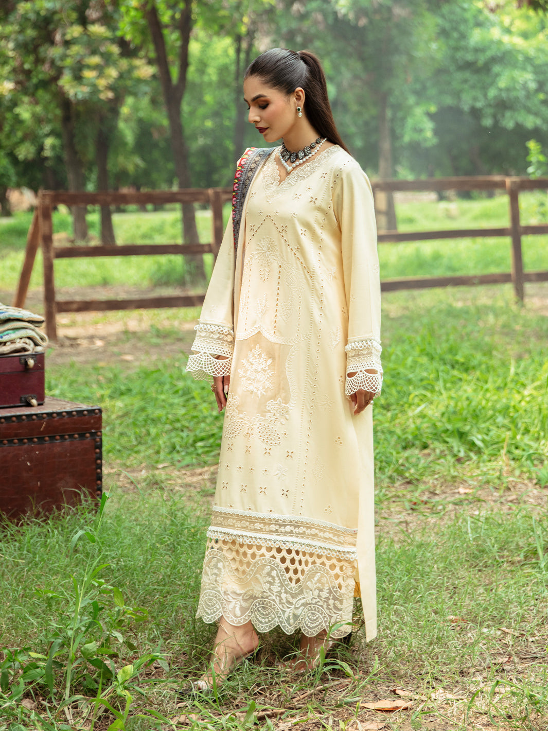 Mahnur | Hazel Winter 24 | FLEICITE - Official Mahnur stockist in UK - Sakeena London