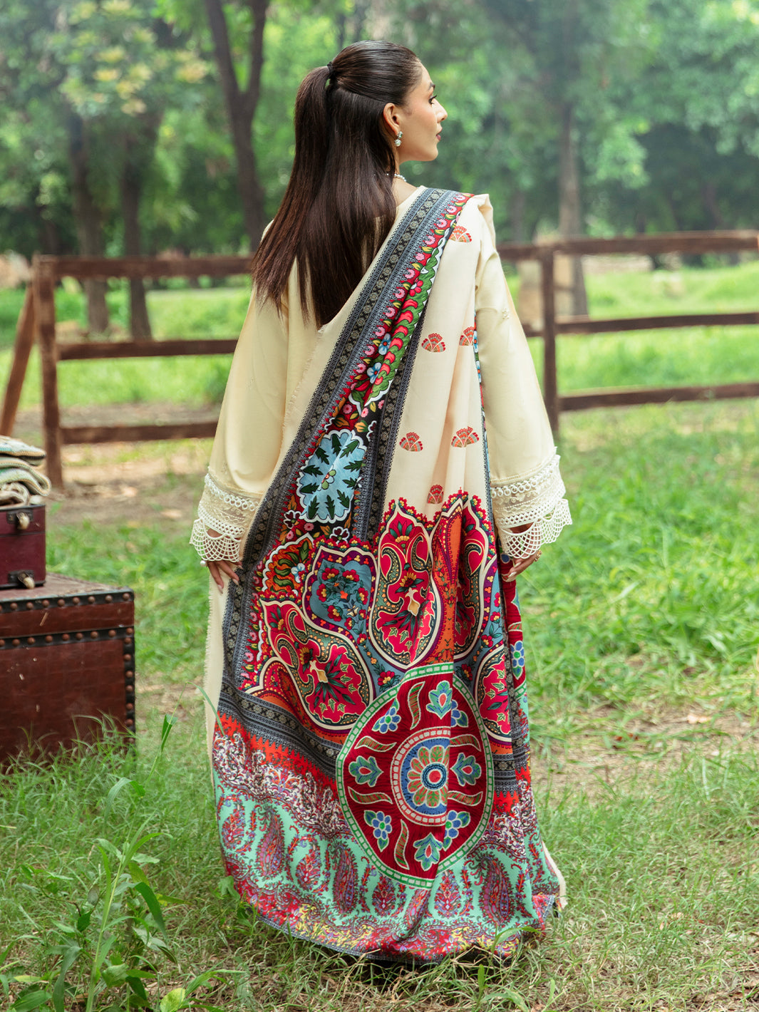 Mahnur | Hazel Winter 24 | FLEICITE - Official Mahnur stockist in UK - Sakeena London