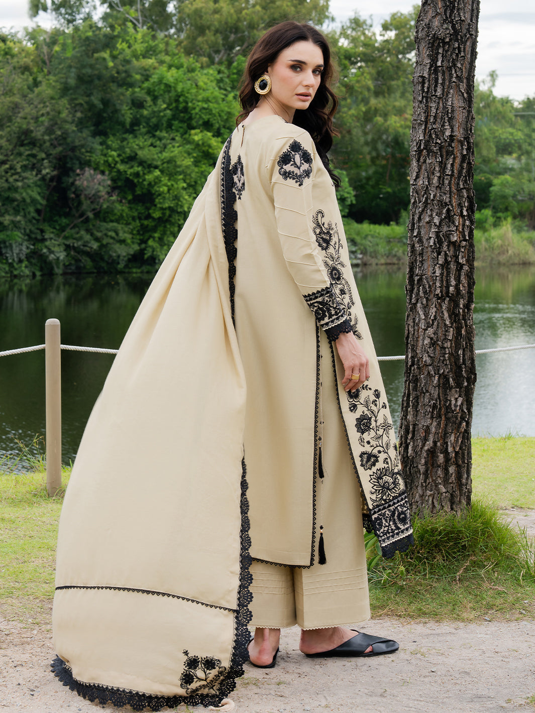 Faiza Faisal | Hoor Karandi | ALAYNA - Official Faiza Faisal stockist in UK - Sakeena London