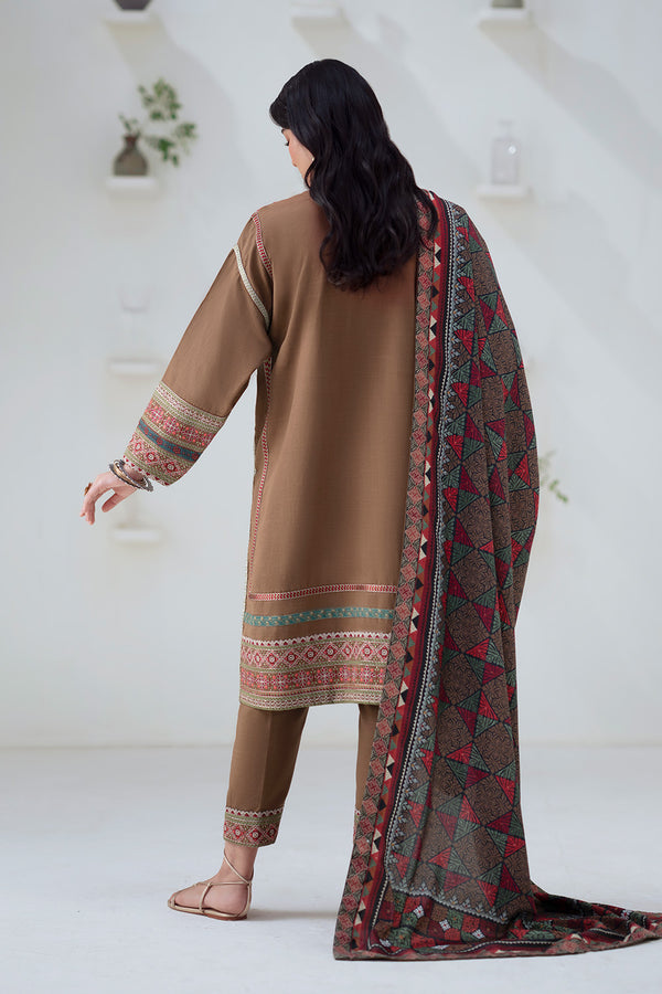 Maryum N Maria | Noore Winters 25 | 3 Piece Embroidered Khaddar GHUNCHA - FSU5674 - Official Maryum N Maria stockist in UK - Sakeena London